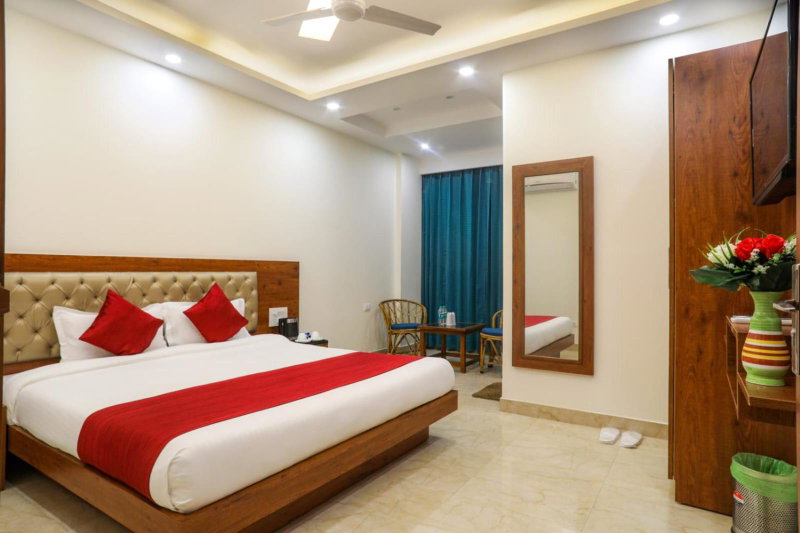 Hotel Dhakad Gold - Tapovan, Rishikesh, Rishīkesh, India