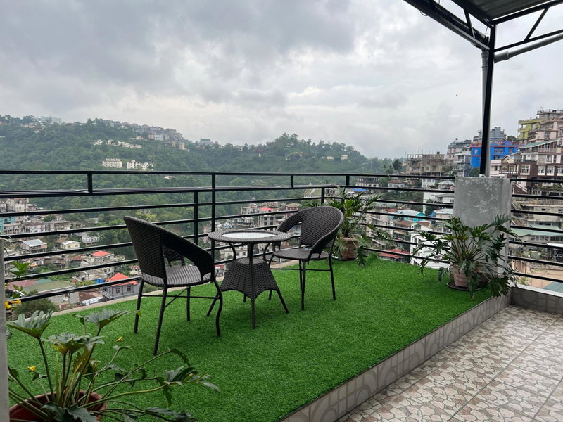 Hotel Dinthar Zara, Āīzawl, India