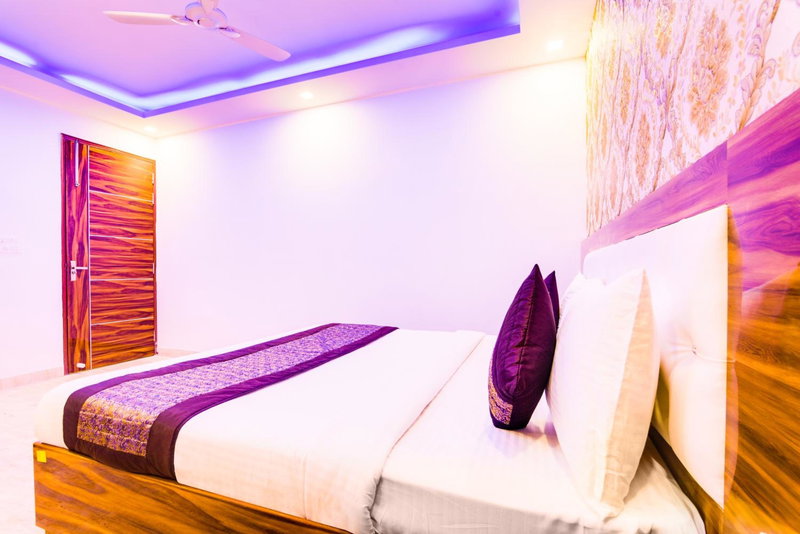 Hotel Fabulous - Delhi International Airport, New Delhi, India