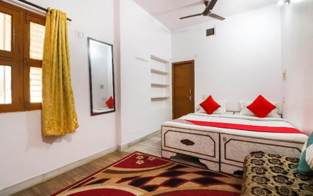 Kesher Paying Guest House, Varanasi, India