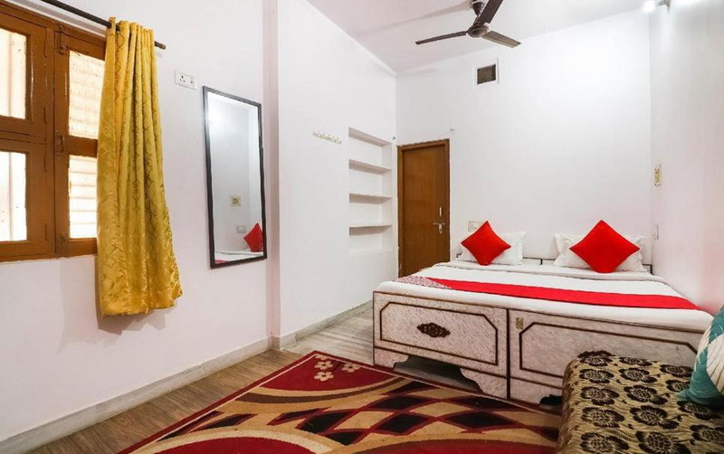 Kesher Paying Guest House, Varanasi, India