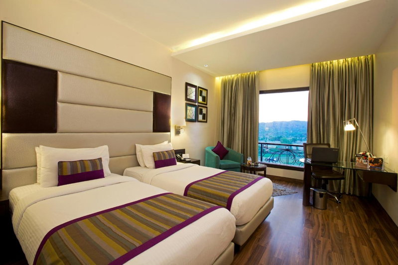 Golden Tulip Panchkula, Chandīgarh, India