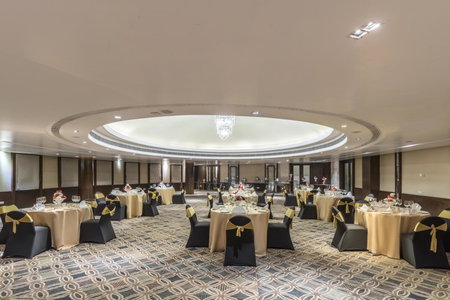 Golden Tulip Panchkula, Chandīgarh, India