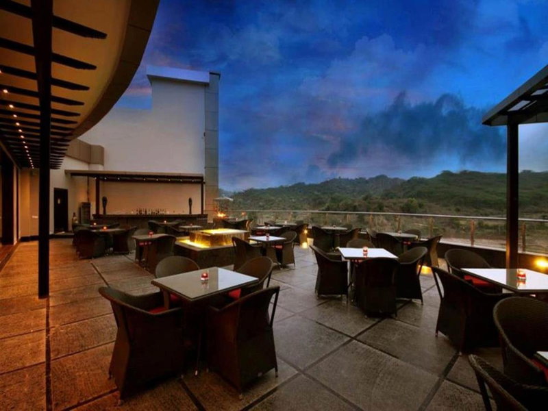 Golden Tulip Panchkula, Chandīgarh, India