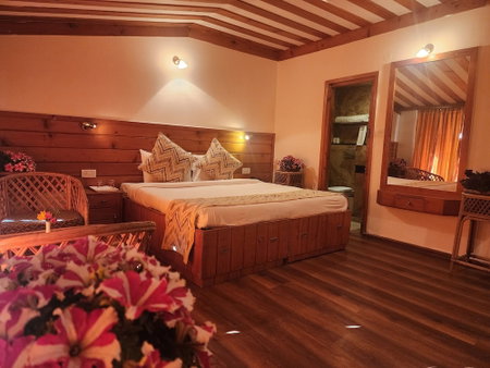 The Chalets Naldehra, Suni, India