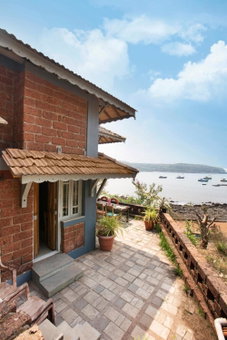 SaffronStays Crescent Bay, Palshet, Chiplun, India