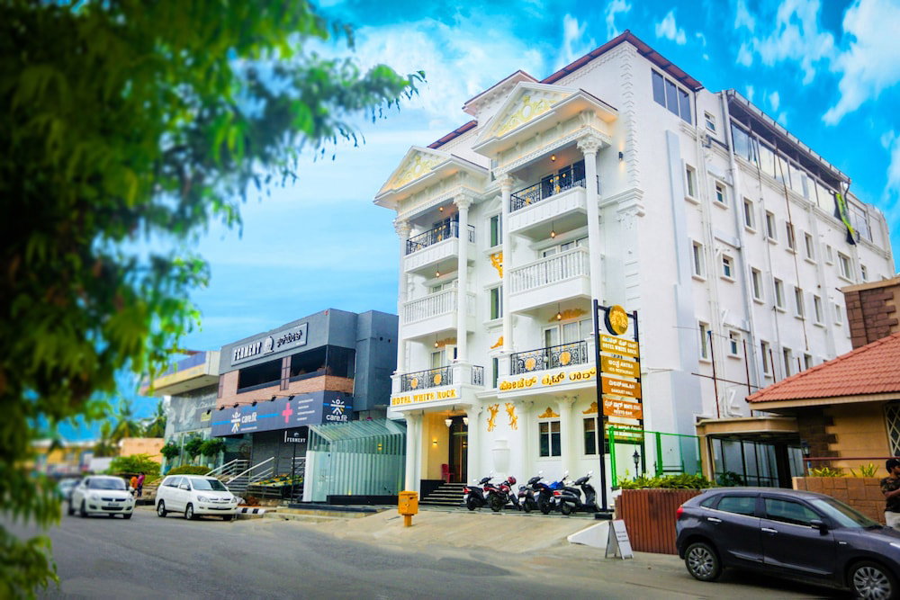 Hotel · Hotel White Rock, Bengaluru