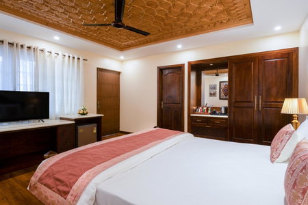 Moghal Mahal Resort Rajbagh Srinagar, Rājbāgh, India