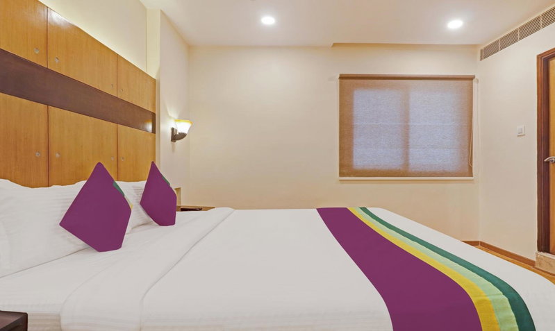 Treebo Premium Seven Lake View, Hyderabad, India