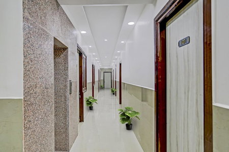 Four Seasons, Noida, India