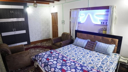 Wani Guest House, Gulmarg, India