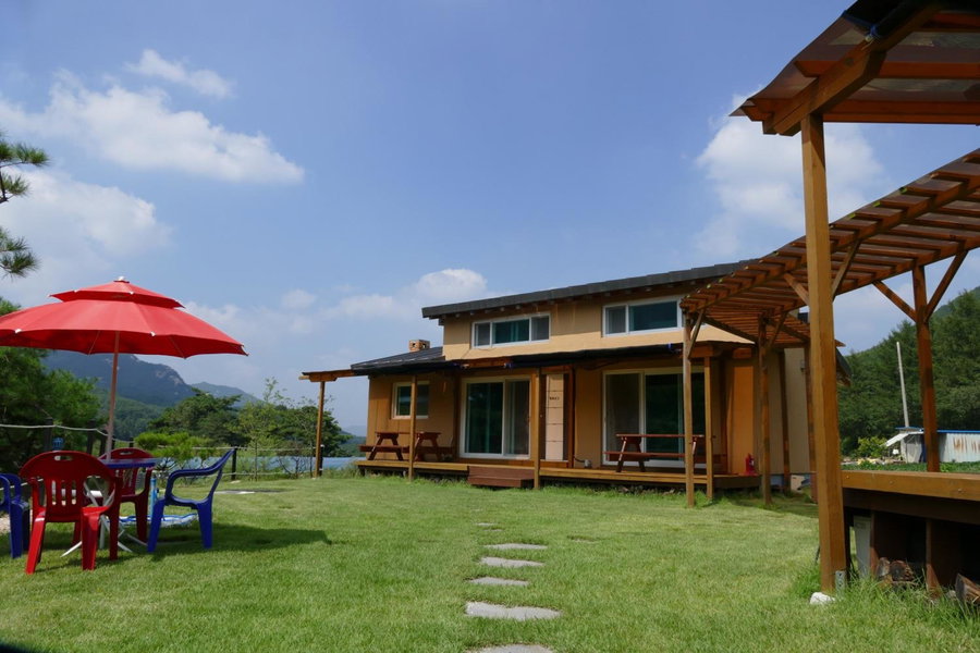 sangju yeoyurounhwangtojib pensyeon, Sangju, South Korea