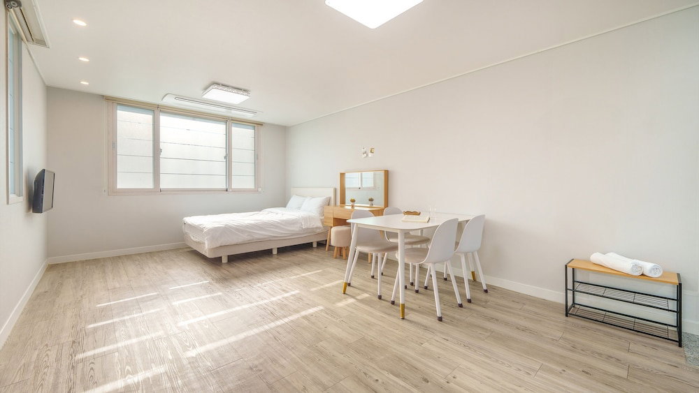 Gyeongju Gampo Laviangrose Pool Villa, Südkorea