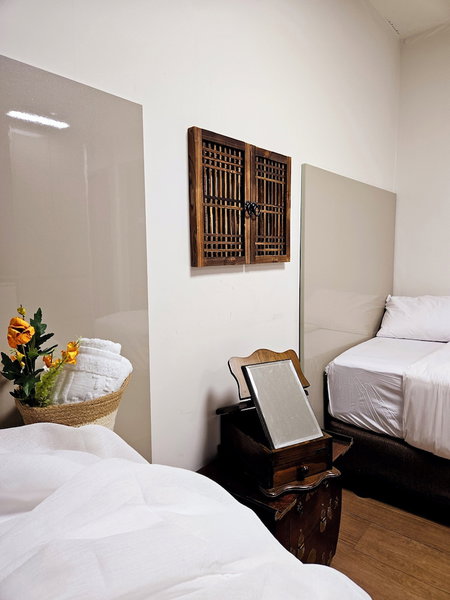 Chason M, Seoul, South Korea