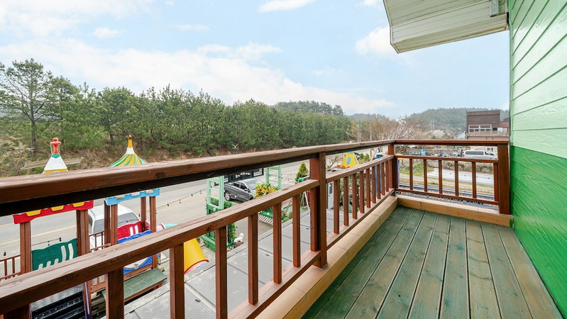 Anmyeon-do Ssong Pension, Taean, South Korea