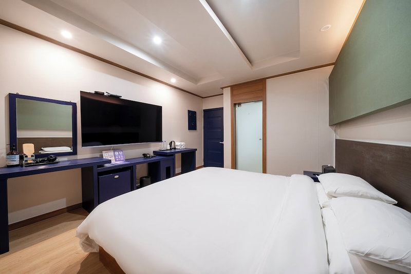 Loungeseoul, Icheon, South Korea