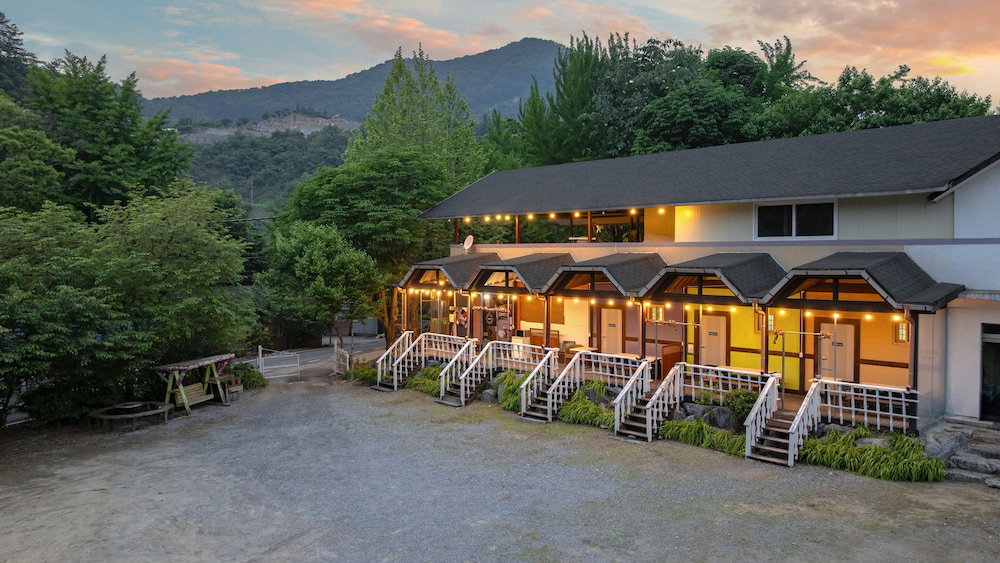 Gapyeong Noksu Valley Pet Group Pension, South Korea