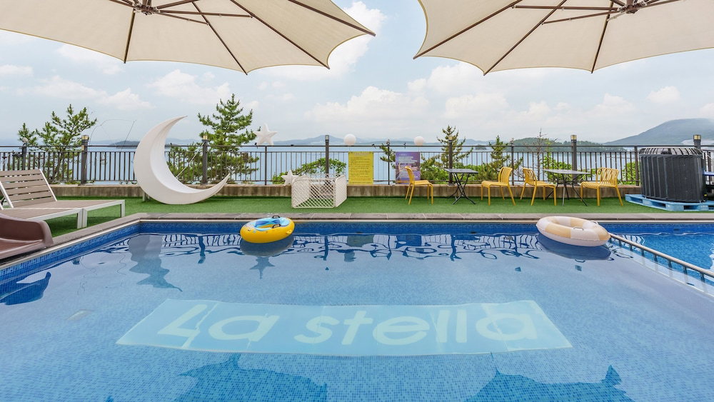 Hotel · Yeosu Lastella Spa Pet-friendly Pension, Yeosu