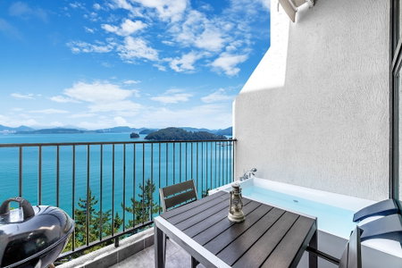 Yeosu Lastella Spa Pet-friendly Pension, Yeosu, South Korea