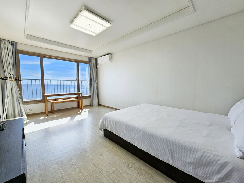 Seongsan Morning Sunset Pension, Seogwipo, South Korea