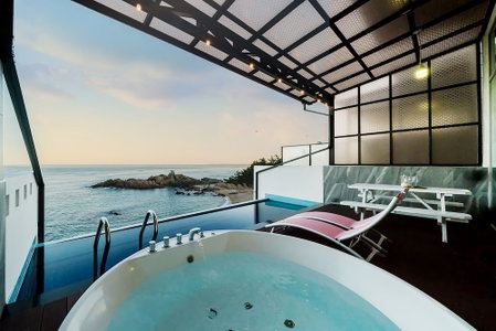 Yeongdeok Searest Poolvilla, Yeongdeok, South Korea