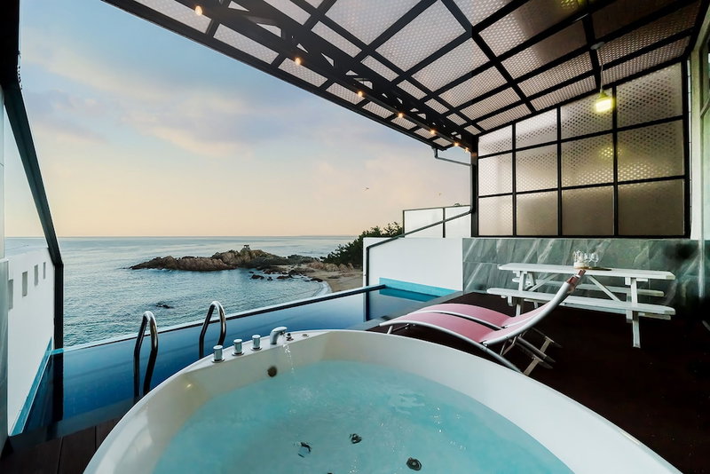 Yeongdeok Searest Poolvilla, Yeongdeok, South Korea