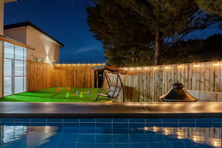 Gapyeong Stay Cozymung Private Poolvilla, Gapyeong, South Korea
