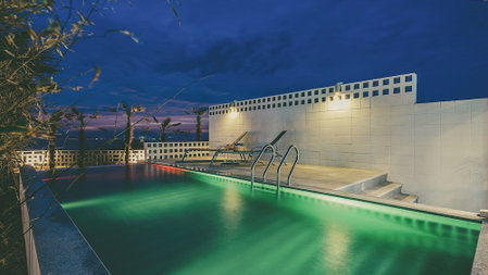 Uni’s Ocean Pool Villa, Pohang, South Korea