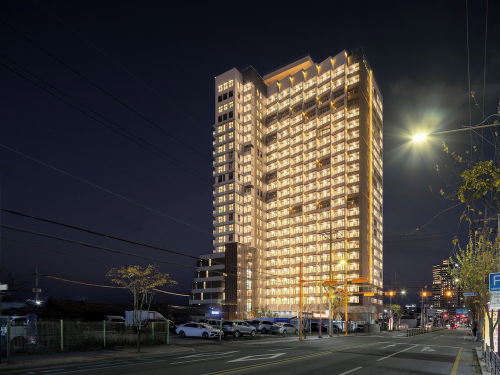 Hotel · Plott The One Sokcho Xiella The Beach, Sokcho