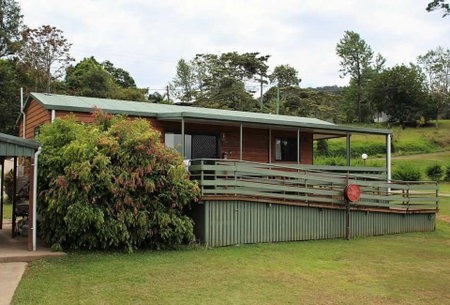 Mountain Edge Escape, Eungella, Australia