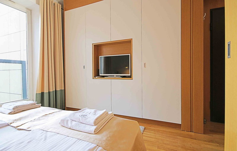 IRS ROYAL APARTMENTS Apartamenty IRS Kwartał Kamienic, Gdańsk, Poland