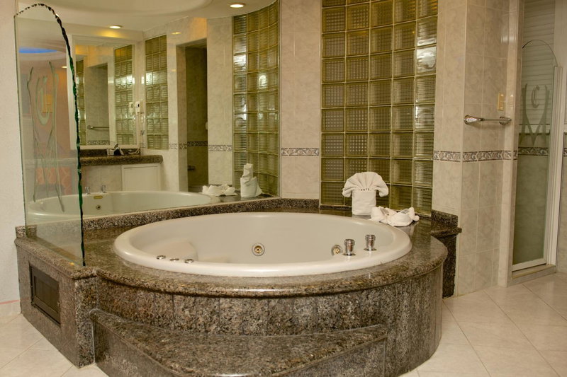 Hotel Cuba, Mexico City, Mexico