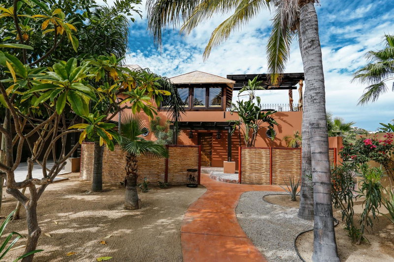 Villa Vida Cabo - Authentic Spacious Ocean View Near Beach & Town, San José del Cabo, Mexico