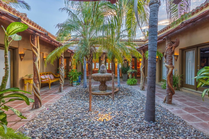 Villa Vida Cabo - Authentic Spacious Ocean View Near Beach & Town, San José del Cabo, Mexico