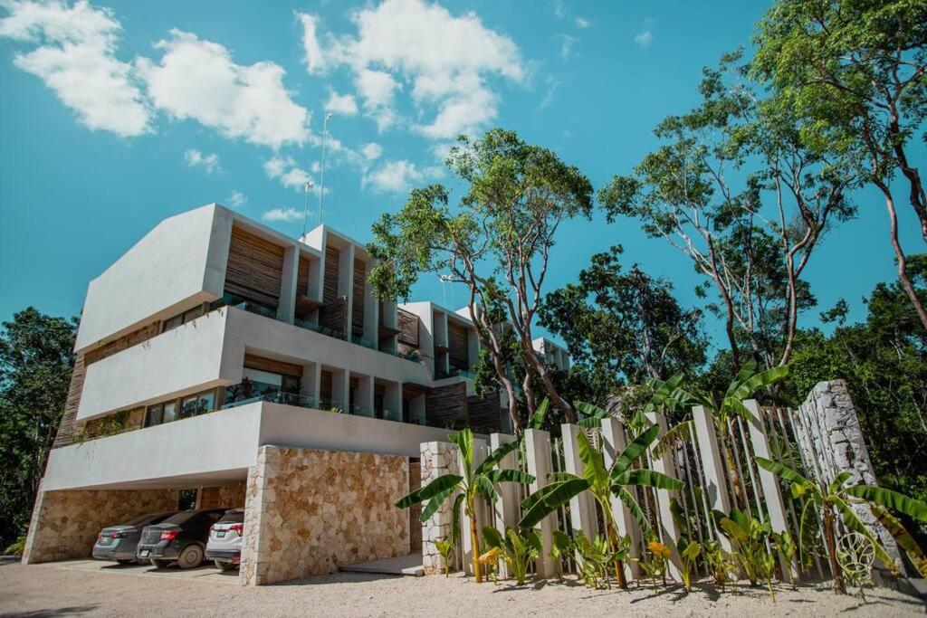 Spacious 2BR apt · Wide balcony w/tub & Yoga deck, Mexico