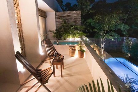 Spacious 2BR apt · Wide balcony w/tub & Yoga deck, Tulum, Mexico