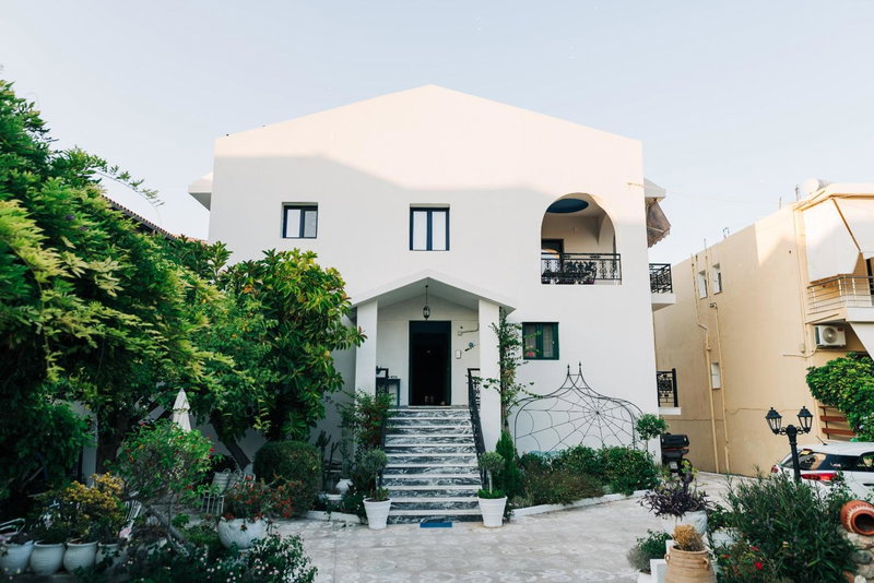 Alisaxni Studios, Argasi, Greece