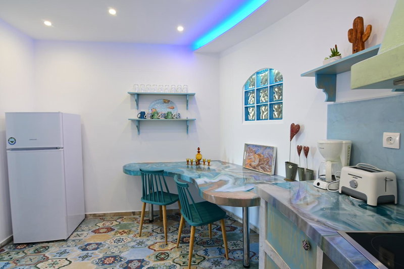 Alisaxni Studios, Argasi, Greece