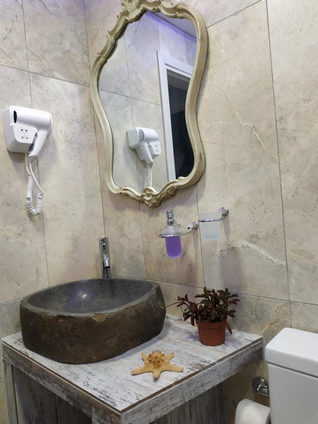 Alisaxni Studios, Argasi, Greece