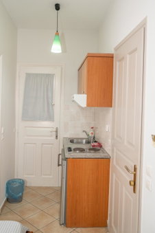 Katerina Roza Studios - Heartfelt Hospitality in the City, Naxos Chora, Greece