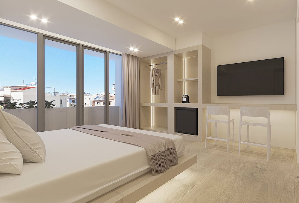 Selected Suites, Greece
