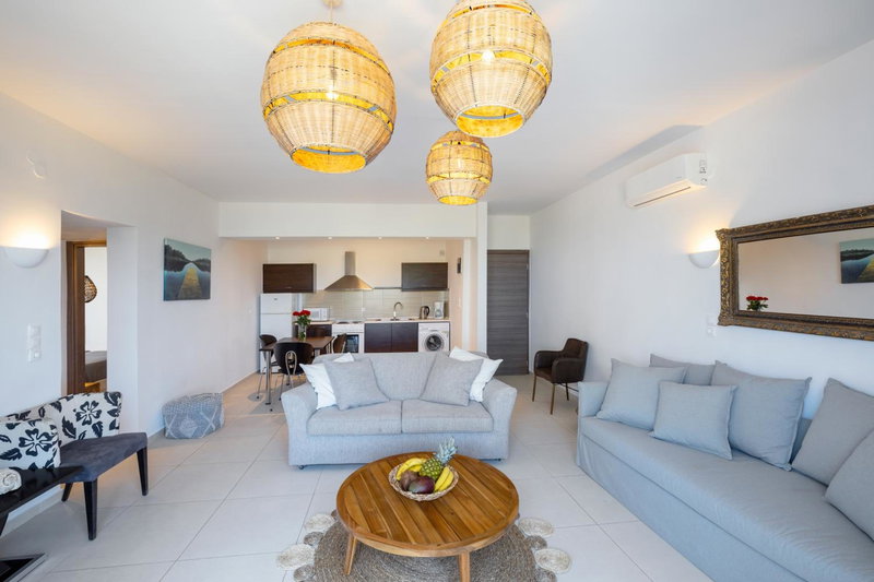 La Stella Suites, Platanes, Greece