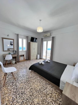 Firaxenia rooms, Fira, Greece