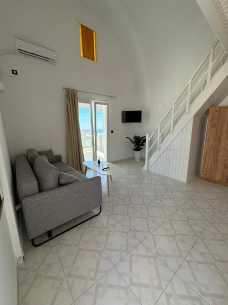 Centrio Fira Suites, Fira, Greece