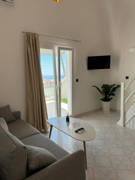 Centrio Fira Suites, Fira, Greece