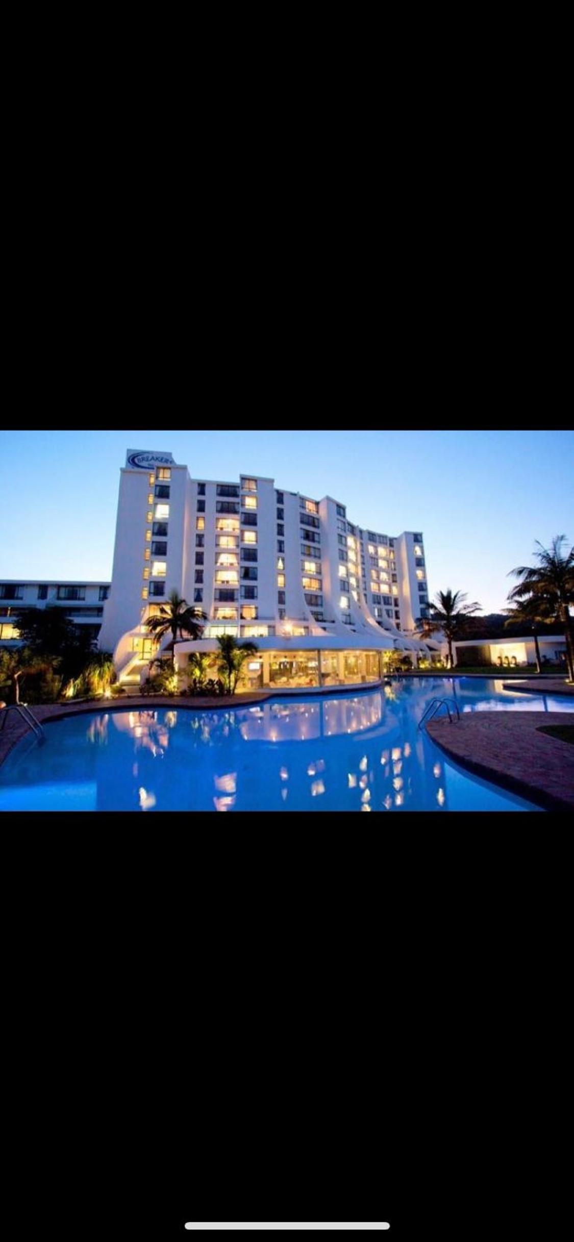Hotel · Umhlanga Beach Front 4 Sleeper, Durban