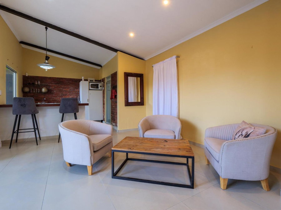 Private Studio flatlet, Uncapped Wifi, Netflix,Full DSTV, Durban, South Africa