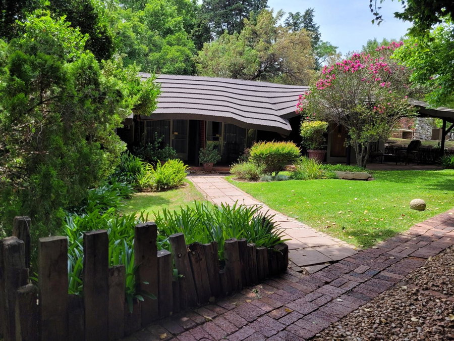 Riverbush Lodge Guesthouse, Parys, South Africa