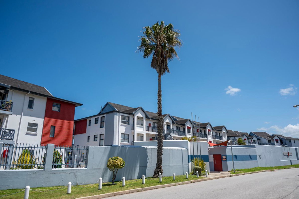 5 Laguna Grove on the water, South Africa