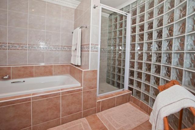 Annette Guesthouse, Plattekloof, South Africa
